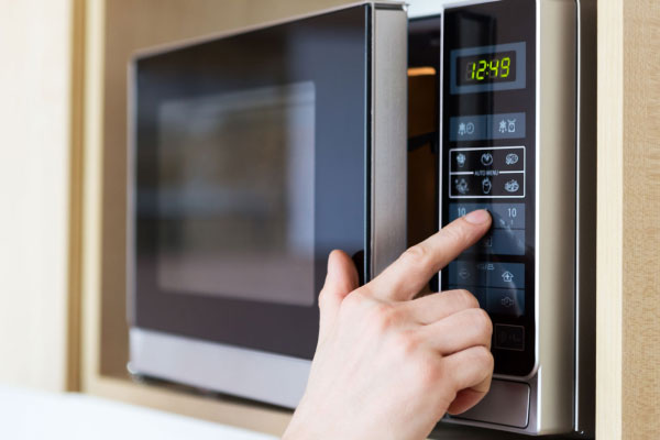 روشن کردن مایکروویو خالی